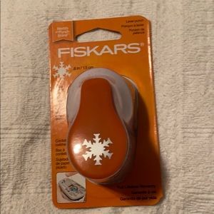 Fiskars craft punch snowflake